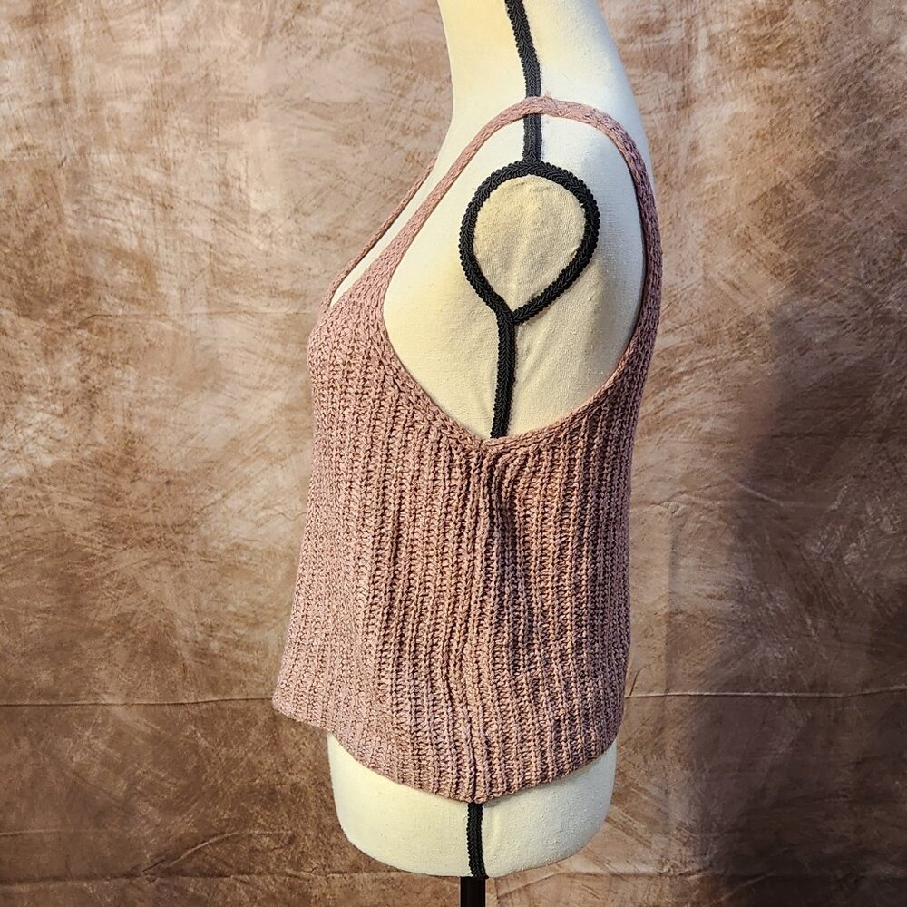 Chunky Knit Cropped Tank – Size M - Picture 6 of 8